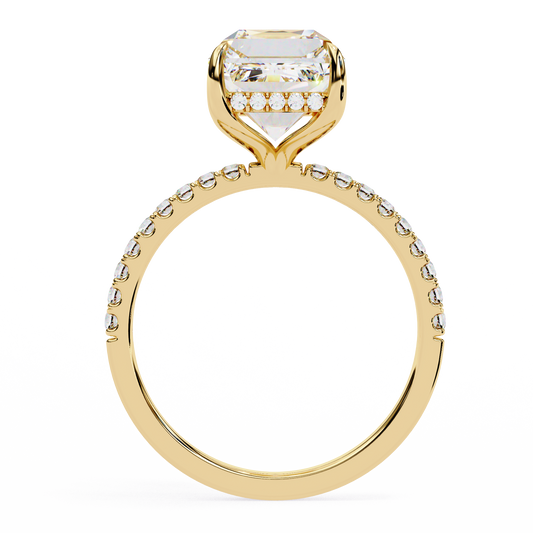 Elegant Round Cut Solitaire Engagement Ring in 14K Gold – Timeless Symbol of Love