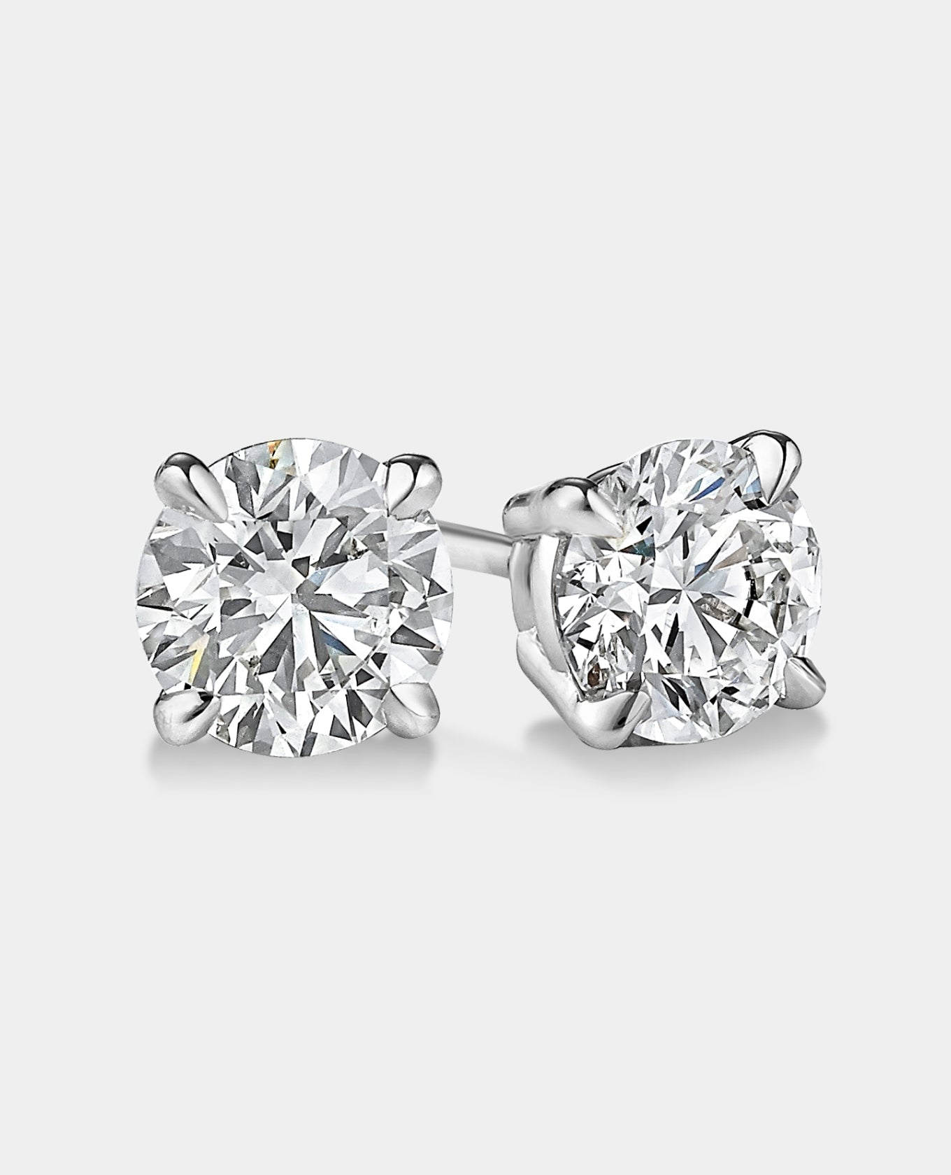 princess cut diamond stud earrings
